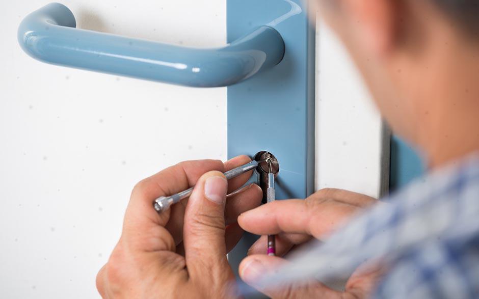 7j7 serrurier ouverture de porte Compiègne